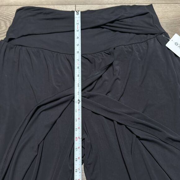 Athleta Release Black High Rise Travel Casual Front Split Crop‎ Pants Size 2X - Picture 11 of 13